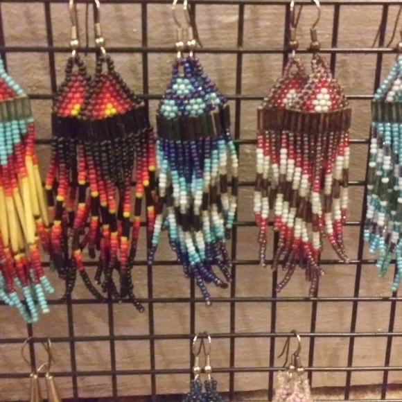 Dangles - Picture 3 of 4